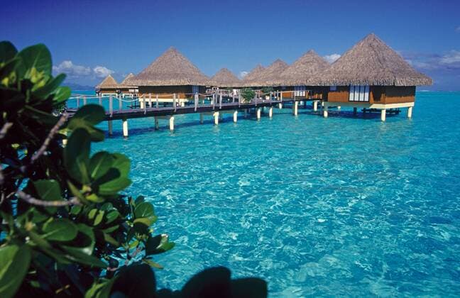 Pfahlbauten auf Bora Bora - Französisch Polynesien