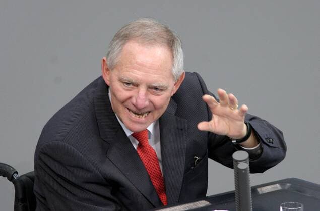 Wolfgang Schäuble (GER CDU Bundesinnenminister) spricht während einer Sitzung des Deutschen Bundestages in Berlin