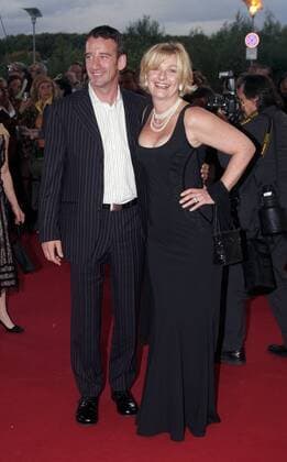 Schauspielerin Saskia Vester (re., GER) mit Freund Heio von Stetten (GER) anlässlich des Deutschen Fernsehpreises 2006 in Köln