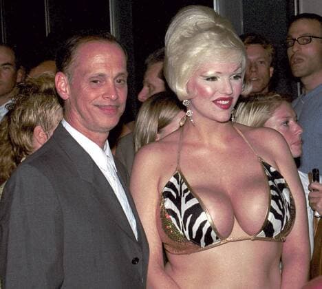 Filmregisseur John Waters und Freund Bob anlässlich der Premiere von - Cecil B DeMented - in New York -  (NYP2000081013)