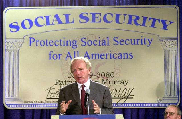Joe Lieberman (USA Demokraten) anlässlich einer Wahlkampfveranstaltung in University City  (slp2000110203)