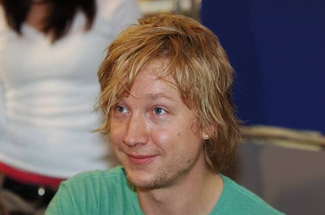 Sänger Samu Haber (FIN Sunrise Avenue) anlässlich einer Autogrammstunde in Berlin