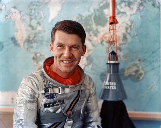 Reproduktion eines Fotos von Astronaut Walter Schirra (USA) -  (wax20070503102)
