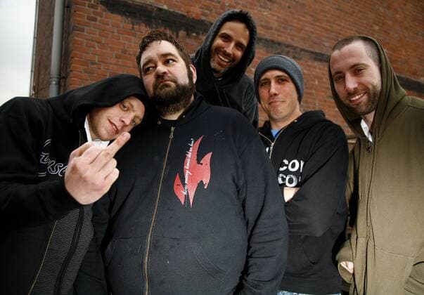 V.l.n.r.: Bassist Robert Ehrenbrand, Gitarrist Josh Latshaw, Sänger Nathan Gray, Gitarrist Chad Istvan und Schlagzeuger Matt Krupanski (alle Boysetsfire) anlässlich eines Fotoshootings in Herten
