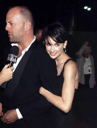 Schauspieler Bruce Willis mit Ehefrau Demi Moore (beide USA) anlässlich der Premiere des Films - Die Akte Jane - in Los Angeles -  LAP97080703