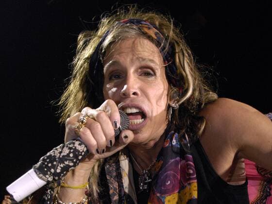 Sänger Steven Tyler (USA Aerosmith) während eines Konzertes in München