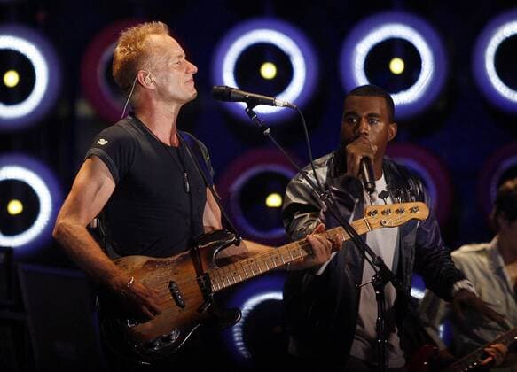 Sänger Sting (li., USA) und Rapper Kanye West (USA) während eines gemeinsamen Konzerts anlässlich des Festivals - Live Earth - im Giants Stadium in East Rutherford - New Jersey  (NYP20070707282)