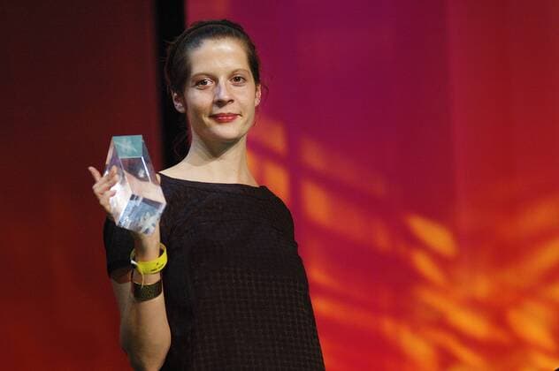 Preisträgerin Sonja Heiss (GER Regisseurin) während der Preisverleihung anlässlich der First Steps Awards in Berlin