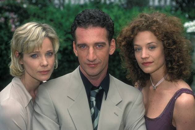 Schauspieler Heio von Stetten (GER), Ann-Katrin Kramer (li., GER) und Regula Grauwiller (SUI) anlässlich eines Pressetermins zum ARD-Film - Supersingle - in München