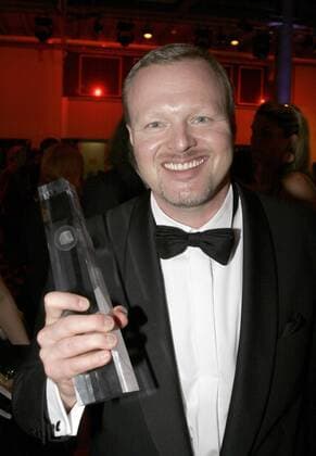 Fernsehmoderator Stefan Raab (GER) freut sich über seine Auszeichnung anlässlich der Verleihung des Deutschen Fernsehpreises 2007 in Köln