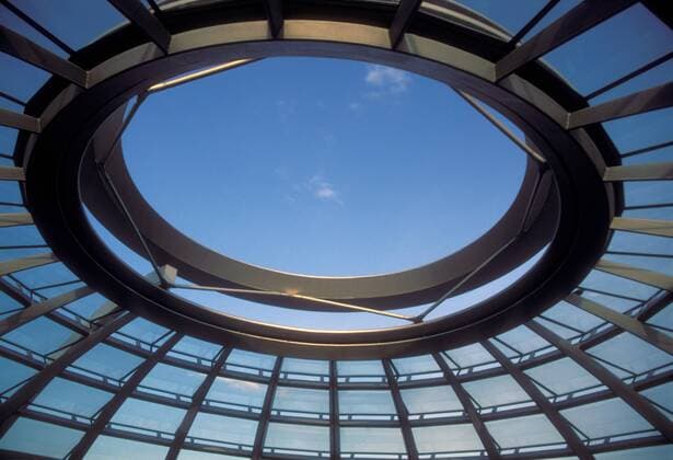 Glaskuppel des Reichstags in Berlin