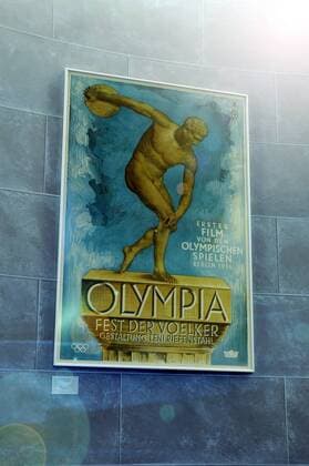 Plakat des Propaganda-Films - Olympia: Fest der Völker - von Regisseurin Leni Riefenstahl im Filmmuseum am Potsdamer Platz in Berlin