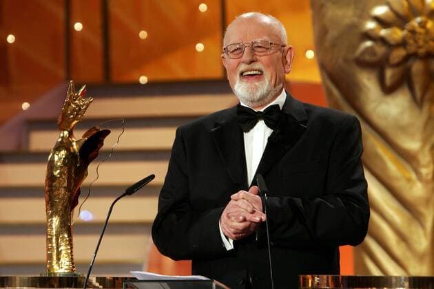 Sänger Roger Whittaker während der ARD Show - 11. Krone der Volksmusik - in Chemnitz