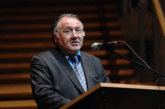 Peter Weibel (Leiter des Karlsruher Zentrums für Kunst und Medientechnologie) anlässlich einer Ausstellungseröffnung in Karlsruhe
