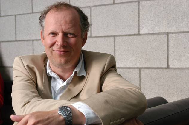 Schauspieler Axel Milberg anlässlich eines Fotoshootings zum SWR-Tatort in Hamburg