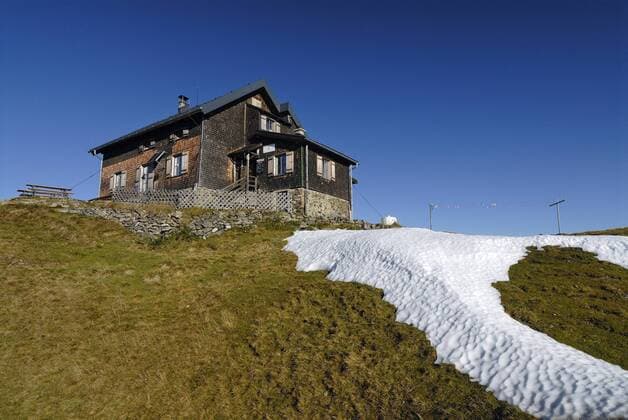 Kellerjochhütte bei Schwaz in Tirol (iblgzs00746258)