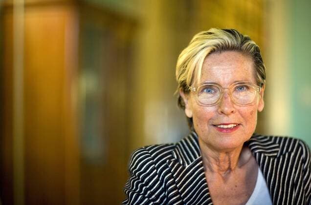 Literaturwissenschaftlerin Silvia Bovenschen in ihrer Wohnung in Berlin