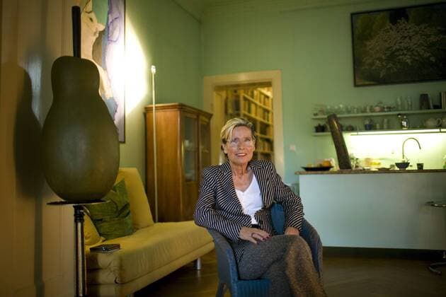 Literaturwissenschaftlerin Silvia Bovenschen in ihrer Wohnung in Berlin