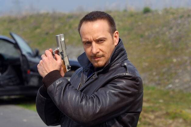 Schauspieler Erdogan Atalay anlässlich der Dreharbeiten zur RTL-Fernsehserie - Alarm für Cobra 11