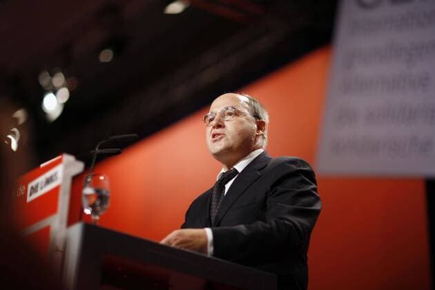 Gregor Gysi (Deutschland Fraktionsvorsitzender Die Linke) auf dem Gründungsparteitag der Linken in Berlin