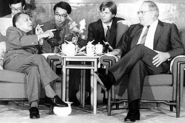 Bundeskanzler Helmut Kohl (re., Deutschland CDU) neben Deng Xiaoping (li., China Generalsekretär Kommunistische Partei Chinas) anlässlich eines Treffens in Peking