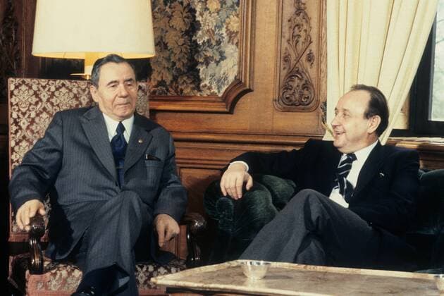 Außenminister Andrei Gromyko (UdSSR) im Gespräch mit Außenminister Hans-Dietrich Genscher (re., Deutschland FDP)