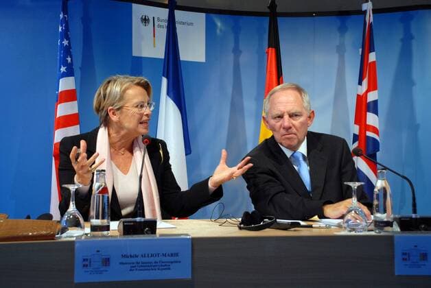 Innenministerin Michele Alliot-Marie (Frankreich) und Innenminister Wolfgang Schäuble (Deutschland CDU) anlässlich der EU-Innenministerkonferenz in Bonn