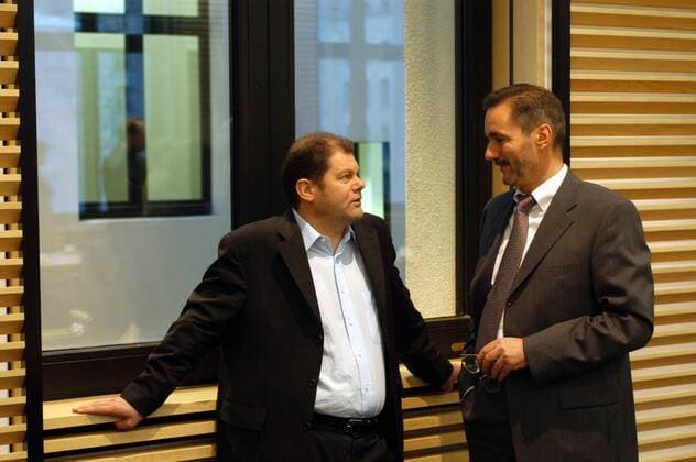 Olaf Scholz (Deutschland SPD-Generalsekretär) und Matthias Platzeck (re., Deutschland SPD Ministerpräsident Brandenburg) in Berlin