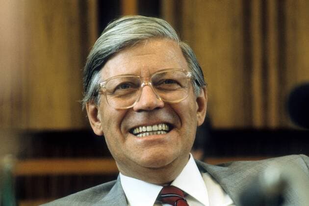 Bundeskanzler Helmut Schmidt (Deutschland SPD) gut gelaunt