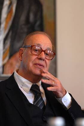 Preisträger Jean Ziegler (Schweiz) anlässlich einer Pressekonferenz zu seiner Ehrung mit dem Landespreis für Zukunftsforschung in Salzburg