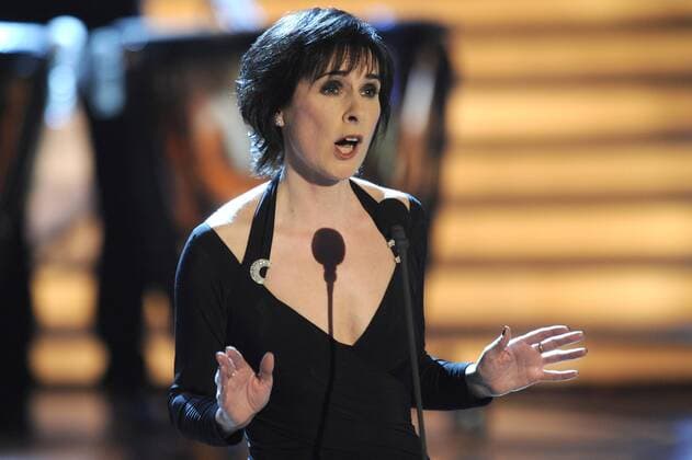 Sängerin Enya während der TV-Show - Willkommen bei Carmen Nebel - in Salzburg