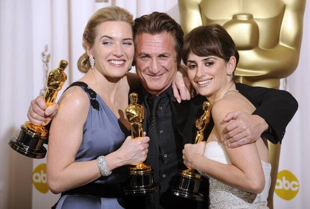 OSCARS: Beste Nebendarstellerin, Preisträgerinnen 2001-2010 OSCARS. Bester Hauptdarsteller. Preisträger 2001-2010 Preisträger Kate Winslet (li., Beste Hauptdarstellerin The Reader), Sean Penn (Bester Hauptdarsteller Milk) und Penelope Cruz (Beste Nebendarstellerin Vicky Cristina Barcelona) anlässlich der 81. Annual Academy Awards in Hollywood -  (LAP20090222774)
