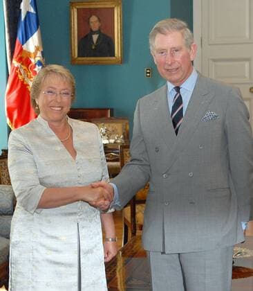 Präsidentin Michelle Bachelet (Chile) und Prinz Charles von Wales (Großbritannien) während eines Treffens in Santiago de Chile - 