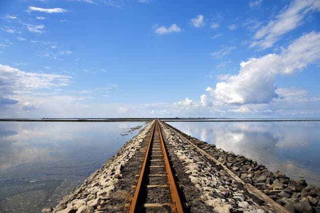 Lorendamm zur Hallig Nordstrandischmoor - Nordfriesland (iblslu01121521)