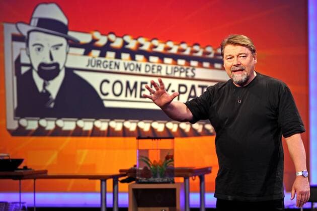 Moderator Jürgen von der Lippe während der Aufzeichnung zur MDR-Unterhaltungssendung - Comedy Paten - in Leipzig