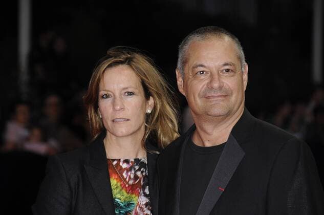 Deauville, France le 09 septembre 2009. French director and jury s president, Jean Pierre Jeunet poses with his wife prior to the screening of the movie The informant! , presented out of the competition on September 9, 2009 at the 35th US film festival in Deauville on the french northwestern coast. 