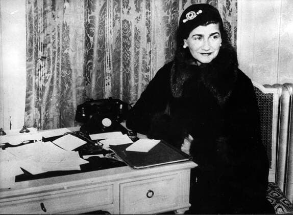 IMAGO ICONS: Coco Chanel Feb 23, 1932 - London, England, UK - (File Photo) COCO CHANEL (born Gabrielle Bonheur Chanel) was a pioneering French fashion designer whose modernist philosophy, menswear-inspired fashions, and pursuit of expensive simplicity made her arguably the most important figure in the history of 20th-century fashion. Her influence on haute couture was such that she was the only person in the field to be named on TIME Magazine s 100 most influential people of the 20th century. PICTURED: COCO CHANEL on a trip to London. London UK  - ZUMAk09