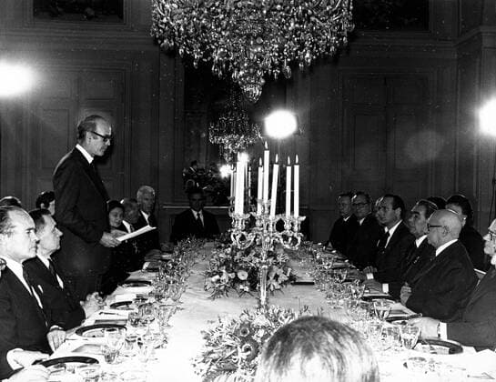 GISCARD D ESTAING n a n a  - ZUMAk09