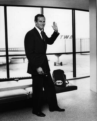 May 22, 1962; New York, NY, USA; Actor CHARLTON HESTON known for his religious roles in Ben-Hur and The Ten Commandments , after arriving in New York. New York USA  - ZUMAk09