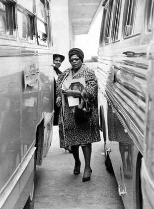 IMAGO ICONS: Ella Fitzgerald May 24, 1963 - Nice, France - Considered one of the most influential jazz vocalists of the 20th Century, ELLA FITZGERALD also known as Lady Ella and the First Lady of Song, is widely considered to have been one of the supreme interpreters of the Great American Songbook. With a vocal range spanning three octaves, she was noted for her purity of tone, faultless phrasing and intonation, and a horn-like improvisational ability, particularly in her scat singing. PICTURED: On the Nice airport. Nice France  - ZUMAk09