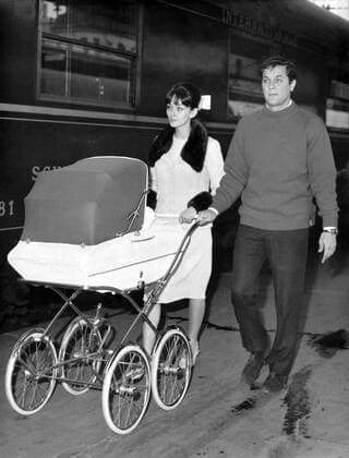 Sep 16, 1964 - Paris, FRANCE - American actor TONY CURTIS and his wife CHRISTINE KAUFMANN and daughter ALEXANDRA taking a walk in Paris. While playing the heroine of the big-budget Taras Bulba (1962), Kaufmann fell in love with her co-star, Tony Curtis. They were married in 1963, then appeared together in the frothy Universal comedy Wild and Wonderful (1964). Briefly retiring from films after this project, Kaufmann returned to acting following the breakup of her marriage. Paris FRANCE  - ZUMAk09