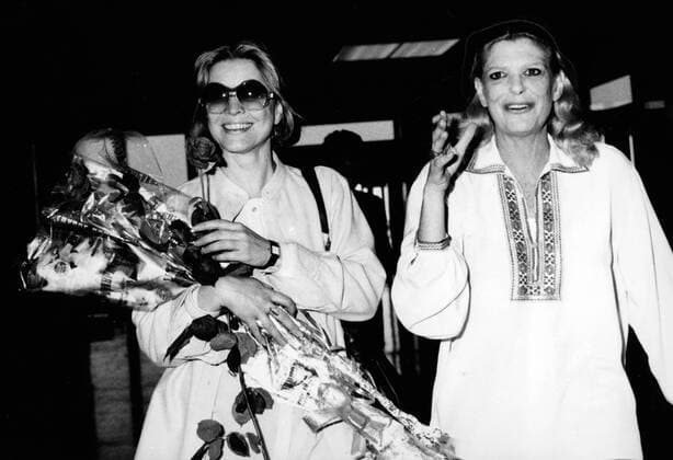 OSCARS. Beste Hauptdarstellerin. Preisträgerinnen 1971-1980 Aug 05, 1975 - London, England, United Kingdom - ELLEN BURSTYN (L) (born December 7, 1932) is an Academy Award-winning American actress. c. 1960s 1970s London United Kingdom  - ZUMAk09