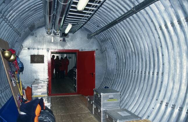 Deutsche Forschungsstation Georg von Neumayer, Wellblechroehre, Antarktis, , german Antarctic station Georg von Neumayer, tube of corrugated metal, Antarctica, , BLW040265