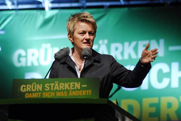 24.09.2009 Berlin, Wahlkampfververanstaltung von Bündnis 90 die Grünen zur bevorstehenden Bundestagswahl auf dem Winterfeldplatz in Berlin mit Renate Künast