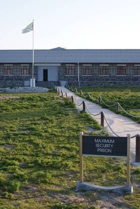 IMAGO History, Ende der Apartheid in Südafrika: 1990-1994 Main entrance to Robben Island maximum security prison.