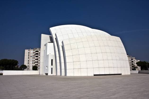 Architektur von Richard Meier Jubilee Kirche, La Chiesa del Dio Padre Misericordioso des Architekten Richard Meier, 1996-2003, Tor Tre Teste, Rom, Italien, Europa iblvan01294789