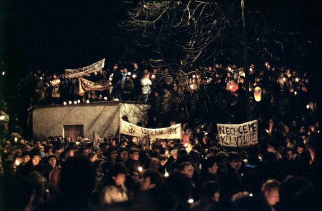 Prague, November 17th 1989, Czechoslovakia, Velvet Revolution. Some 15 000 demonstrators including high ranking univerity officials and the representatives of Social Youth, commemorate the 50th anniversary of the execution of Jan Opletal by German occupational forces. Then the protesters moved to Vysehrad cemetery to the grave of Karel Hynek Macha, the well respected Czech poet, where the ceremony ended with Czech national anthem. This euphoric night resulted in a brutal crack down by the police at National Boulevard which effectively led to the dismanteling of the Communist regime in Czechoslovakia. 