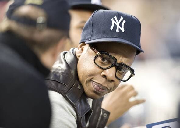 10 07 09 NY Yankees practice for the first game of the ALDS. Rapper Jay-Z at tonight s game. EDITORIAL USE ONLY 112206