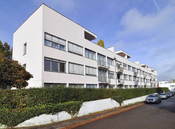  Weißenhofsiedlung, Wohnblock Am Weißenhof 14-20, Architekt Ludwig Mies van der Rohe, Ostfassade, Stuttgart, Baden-Württemberg, Deutschland, Europa iblhau01346238