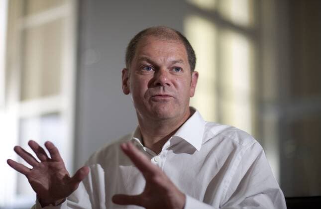 Deutschland, Berlin, Bundesministerium für Arbeit und Soziales, Interview mit Bundesarbeitsminister Olaf Scholz SPD, 24.08.2009